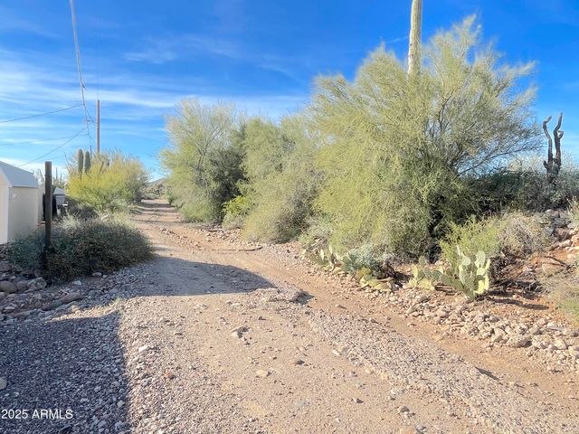 68 E DONNA Drive, Queen Valley, AZ 85118