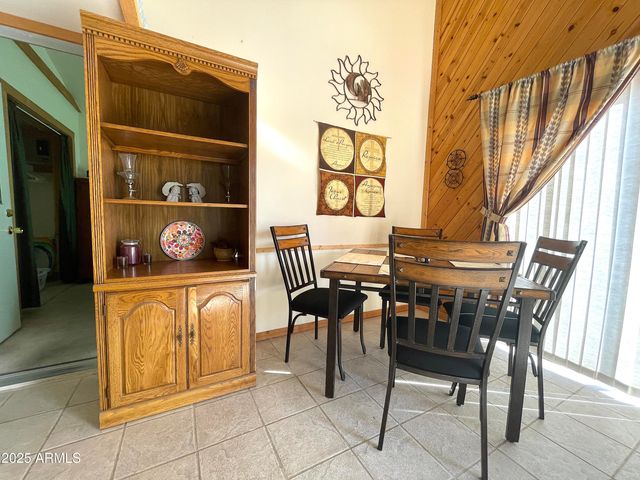 68 E DONNA Drive, Queen Valley, AZ 85118