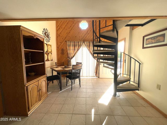 68 E DONNA Drive, Queen Valley, AZ 85118