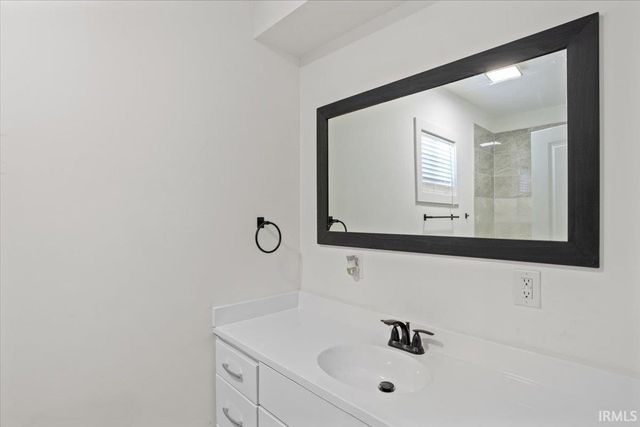 255 N East Street, Frankfort, IN 46041