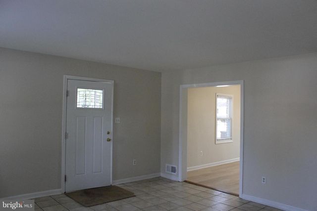 9233 BYRD DR, Manassas, VA 20110