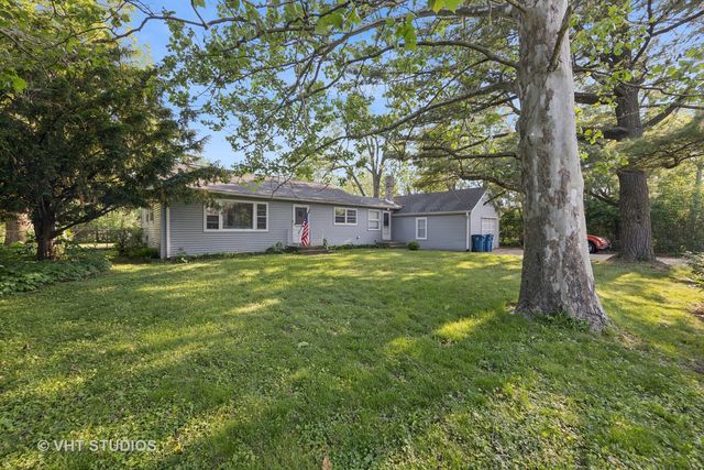 901 E Krage Drive, Addison, IL 60101