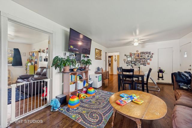 901 E Krage Drive, Addison, IL 60101