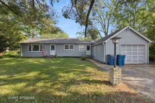 901 E Krage Drive, Addison, IL 60101