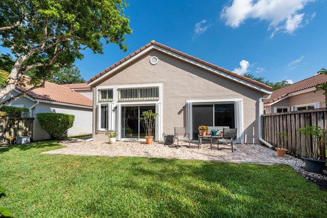 10124 NW 3rd Court, Plantation, FL 33324