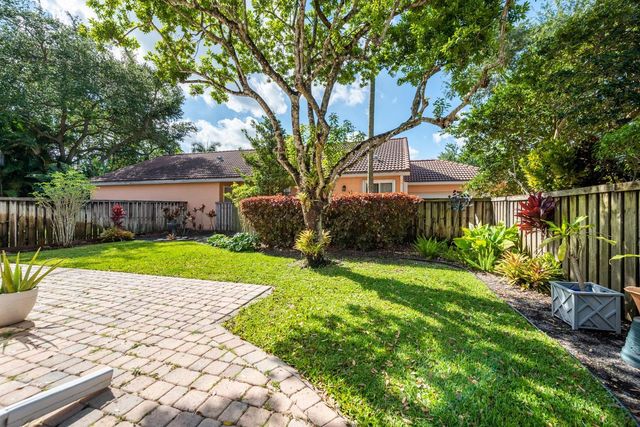 10124 NW 3rd Court, Plantation, FL 33324