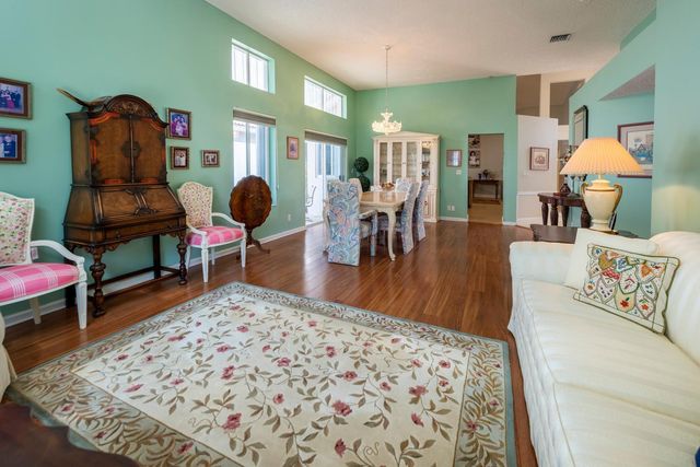 10124 NW 3rd Court, Plantation, FL 33324