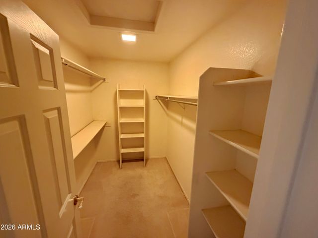 6877 S OAKMONT Drive, Chandler, AZ 85249