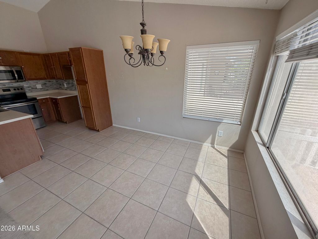 6877 S OAKMONT Drive, Chandler, AZ 85249 — photo 4