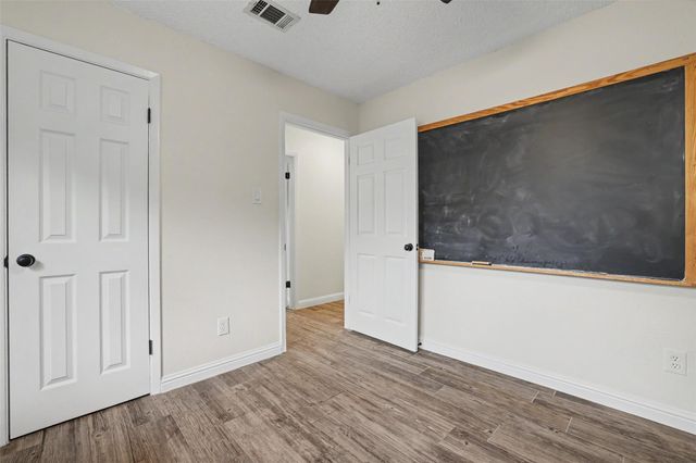 3804 Spring Creek RD, Round Rock, TX 78681