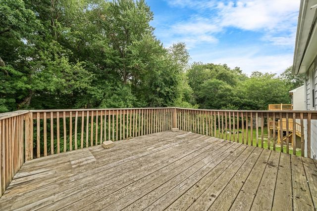 62 Hollis St 62, Lowell, MA 01852