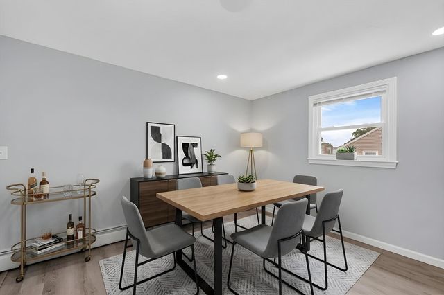 62 Hollis St 62, Lowell, MA 01852