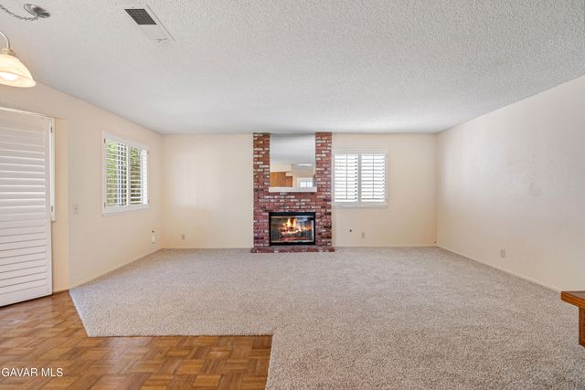 2859 W Avenue J9, Lancaster, CA 93536