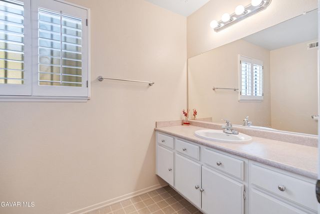 2859 W Avenue J9, Lancaster, CA 93536