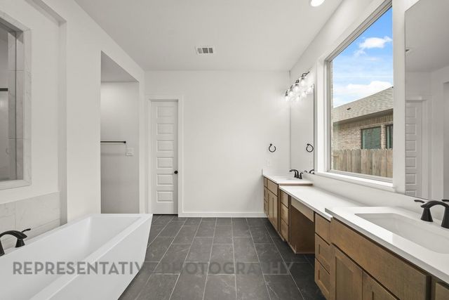 717 Bridle Path Parkway, Aubrey, TX 76227