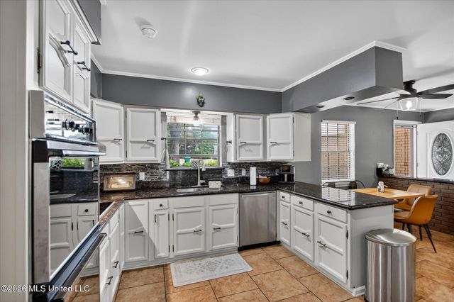 6627 Golf Club Drive, Diamondhead, MS 39525