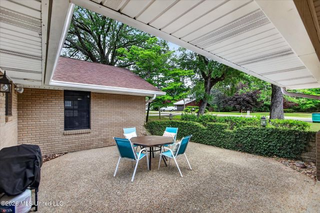 6627 Golf Club Drive, Diamondhead, MS 39525