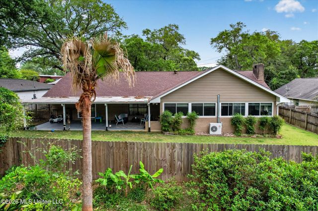 6627 Golf Club Drive, Diamondhead, MS 39525