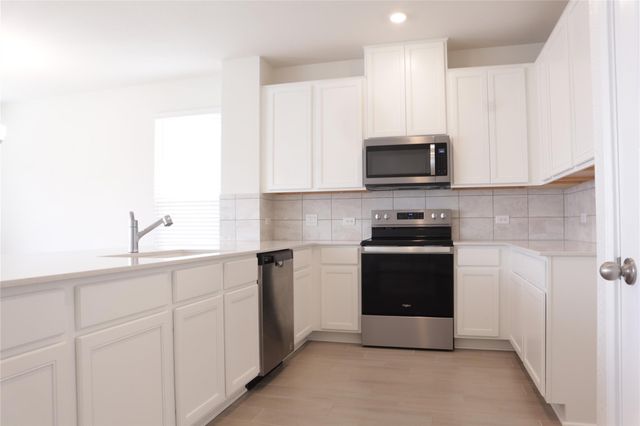 8111 Marigny WAY, Austin, TX 78744