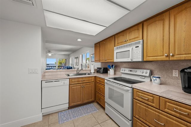 1810 MARINER DRIVE 308, Tarpon Springs, FL 34689