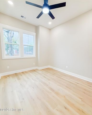 907 Wooster Street, Wilmington, NC 28401