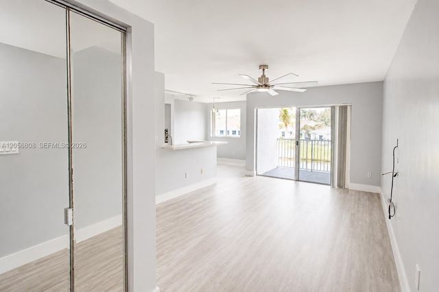 2600 S University Drive 228, Davie, FL 33328
