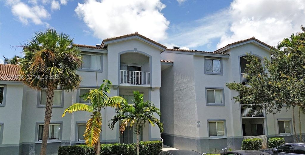 2600 S University Drive 228, Davie, FL 33328