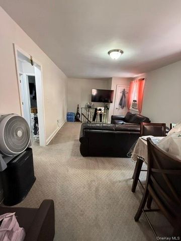 131-03 233 rd Road upper, Rosedale, NY 11422