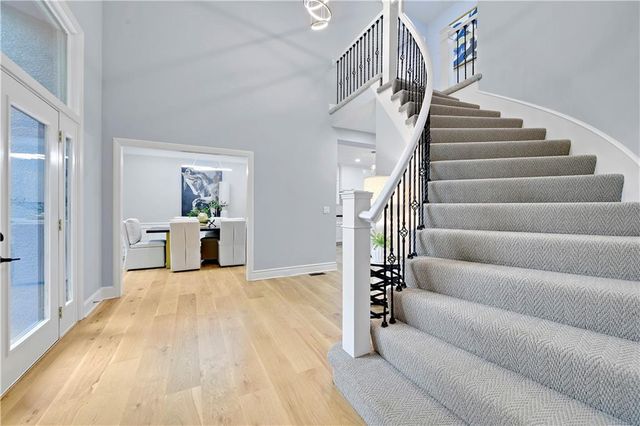 12650 Sherwood Drive, Leawood, KS 66209