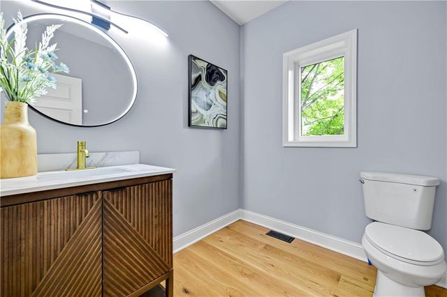 12650 Sherwood Drive, Leawood, KS 66209