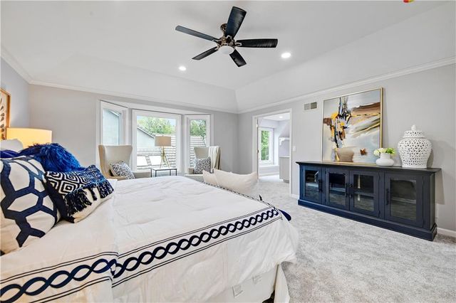 12650 Sherwood Drive, Leawood, KS 66209