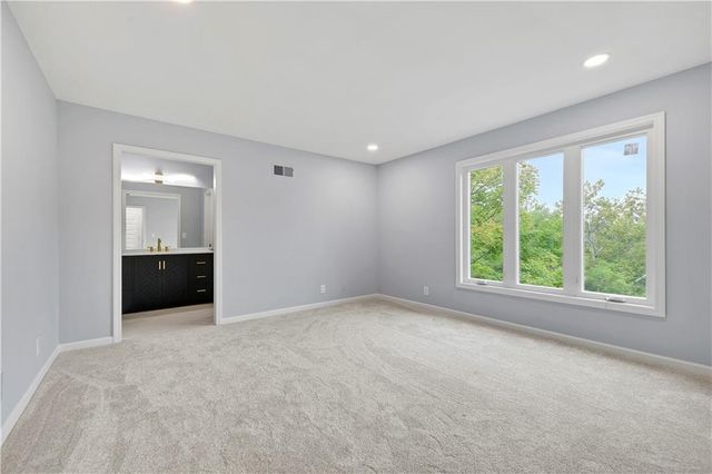 12650 Sherwood Drive, Leawood, KS 66209