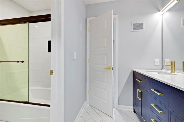 12650 Sherwood Drive, Leawood, KS 66209