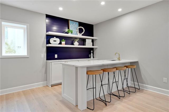 12650 Sherwood Drive, Leawood, KS 66209