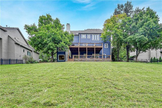 12650 Sherwood Drive, Leawood, KS 66209