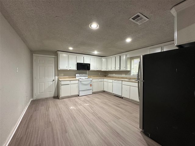 510 Sunset Drive, Garland, TX 75040