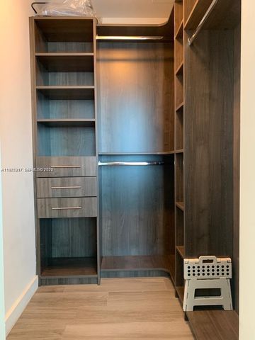 1100 S Miami Ave 3308, Miami, FL 33130