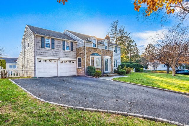 142 Cambridge Avenue, Garden City, NY 11530