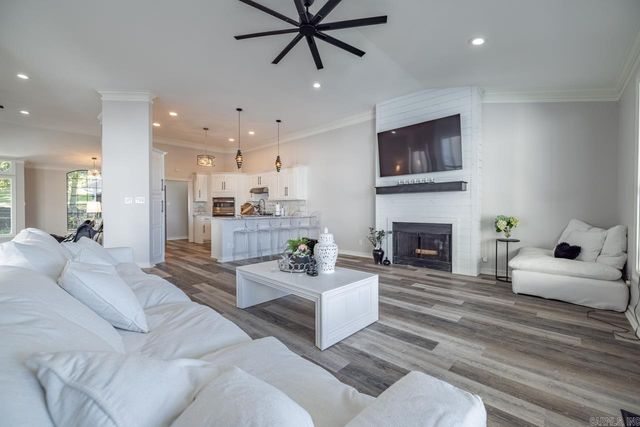 107 La Guna Shores Court, Hot Springs, AR 71913