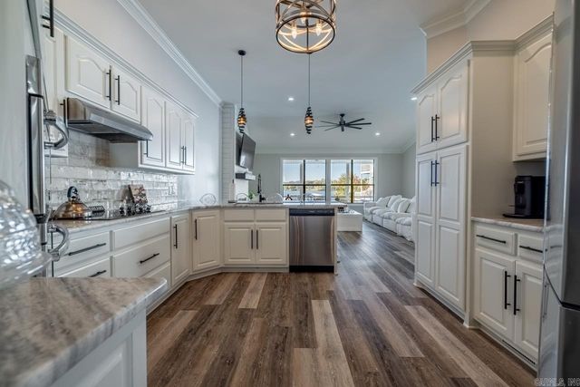 107 La Guna Shores Court, Hot Springs, AR 71913