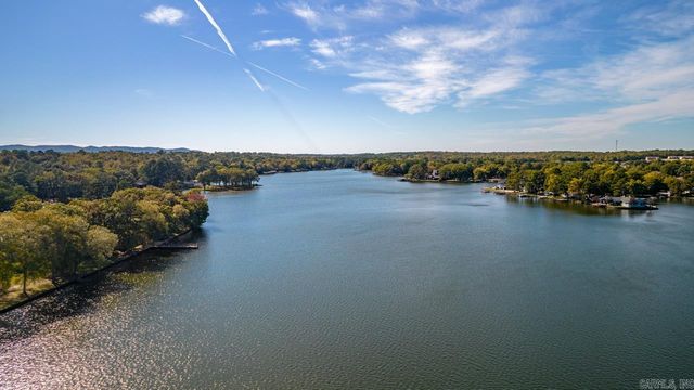 107 La Guna Shores Court, Hot Springs, AR 71913