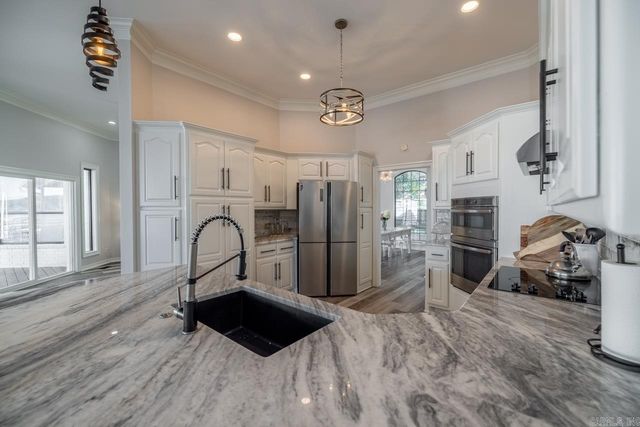 107 La Guna Shores Court, Hot Springs, AR 71913