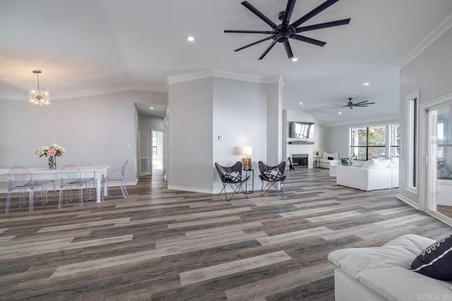 107 La Guna Shores Court, Hot Springs, AR 71913