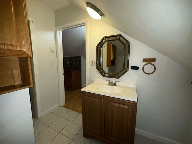 16 Campo Seco St 3, Lawrence, MA 01841