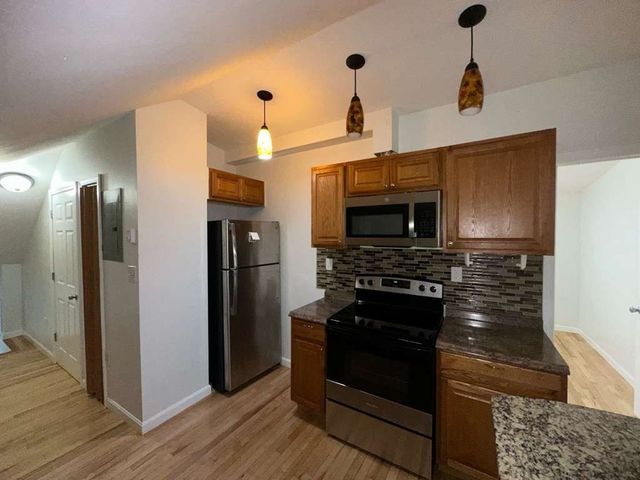 16 Campo Seco St 3, Lawrence, MA 01841