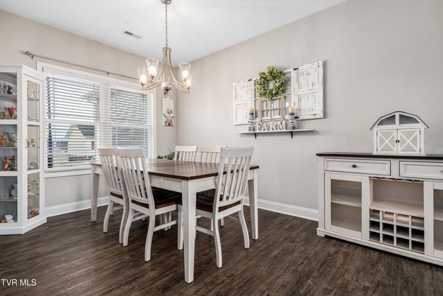 1914 Meadow Creek Lane, Jonesborough, TN 37659