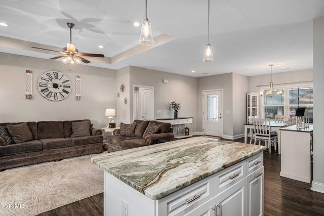 1914 Meadow Creek Lane, Jonesborough, TN 37659