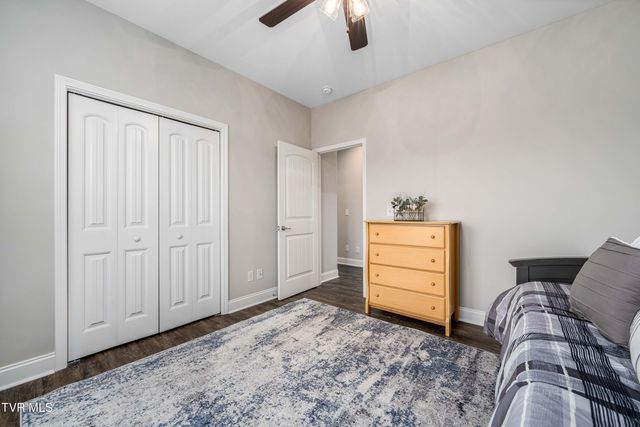 1914 Meadow Creek Lane, Jonesborough, TN 37659