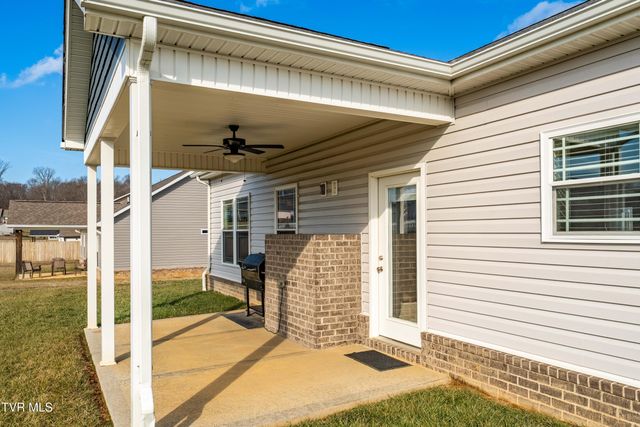 1914 Meadow Creek Lane, Jonesborough, TN 37659