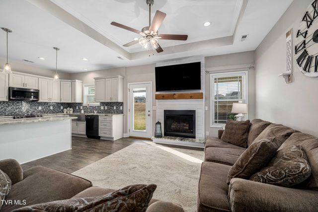 1914 Meadow Creek Lane, Jonesborough, TN 37659